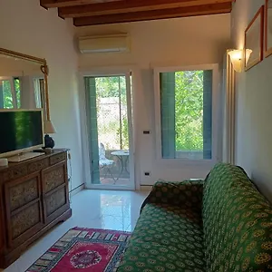 Beatiful Modern Flat Centre With Private Lounge Area Relax , Venedig Italien